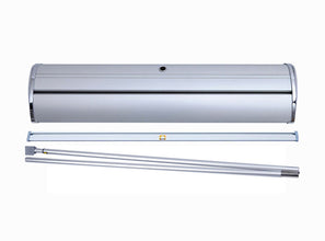 Deluxe Retractable Banner 1